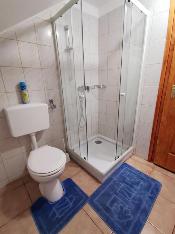 Kis Rigo Vendeghaz Hotel Salgotarjan Luaran gambar