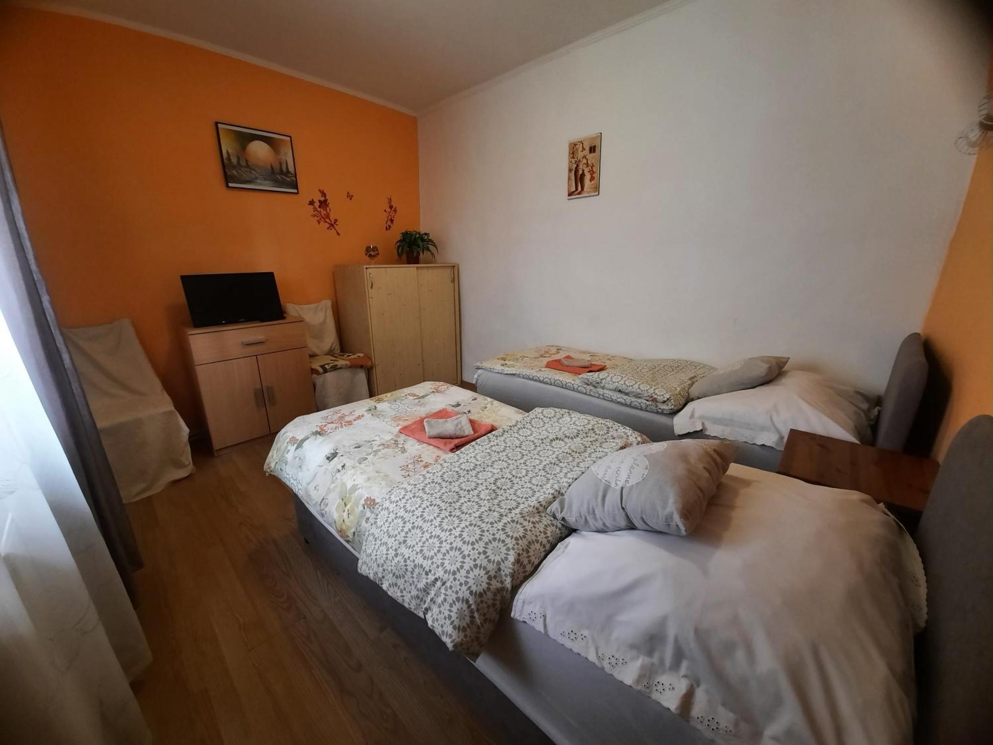 Kis Rigo Vendeghaz Hotel Salgotarjan Luaran gambar