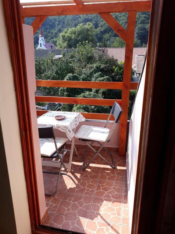 Kis Rigo Vendeghaz Hotel Salgotarjan Luaran gambar